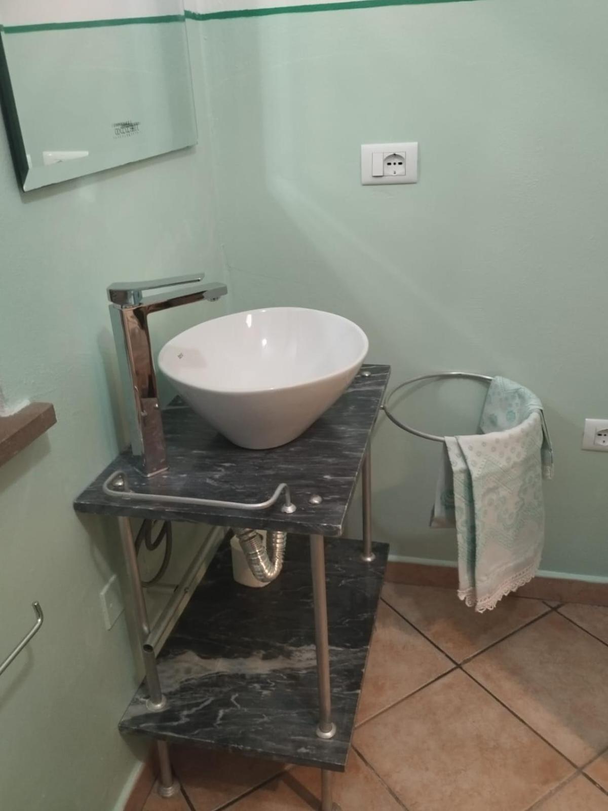 Hotel La Casa Dei Fagiani Foligno Esterno foto